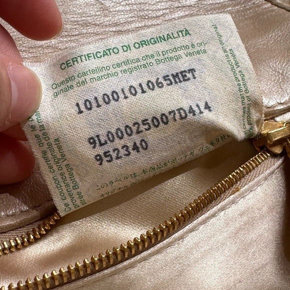 Bottega Veneta Tan Intrecciato Leather Wristlet - Picture 9 of 9